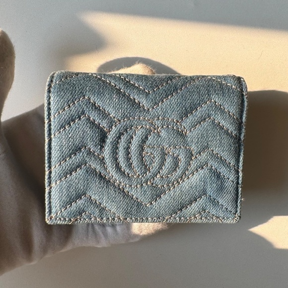 ❌SOLD❌ Gucci Denim and Pearl Marmont Compact Wallet - Picture 2 of 7